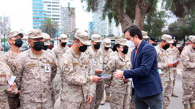 Charla sobre familias de acogida sensibiliza a efectivos del ejército