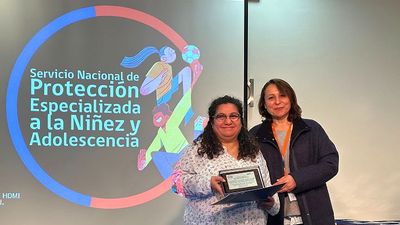 Entregan reconocimiento a 20 familias de acogida de la región de Los Ríos