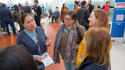 Programa familias de acogida será difundido en pantallas de chile atiende de Biobío