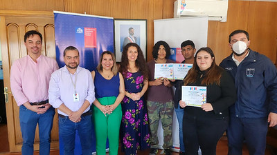 Reconocen a jóvenes de cuidado residencial por finalizar sus estudios